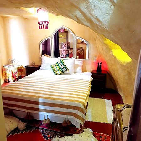 Aparthotel Grotte Thami à Bhalil Extérieur photo