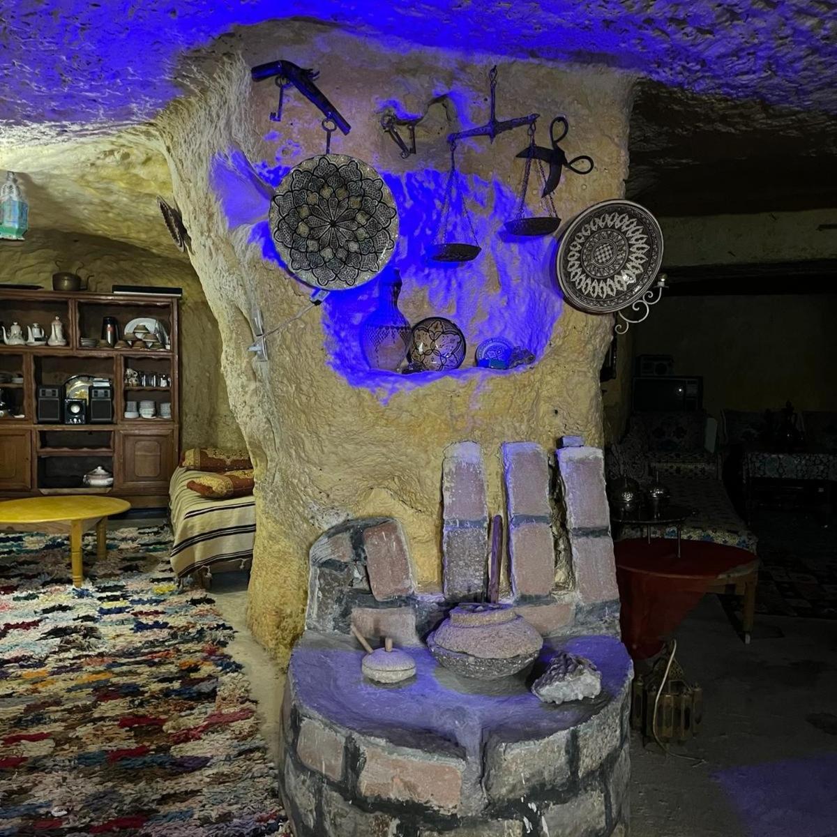 Aparthotel Grotte Thami à Bhalil Extérieur photo